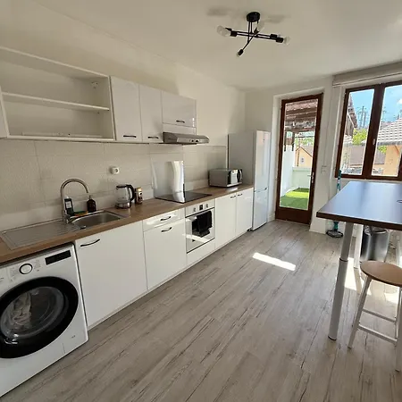 Séjour chez l'habitant Spacieuses Proche Geneve Bellegarde-sur-Valserine
